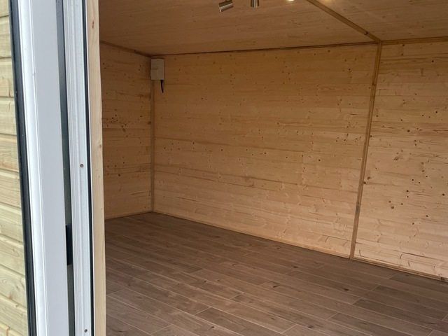 freya-upvc-studio-summerhouse-6-kireth-ai
