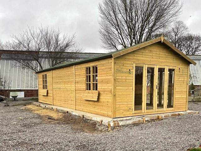 garden-sheds-fencing-6-kireth-ai